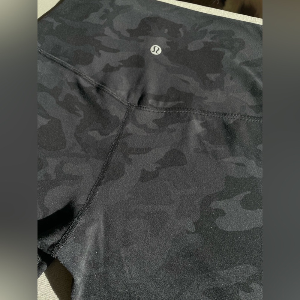 Lululemon Camo Align Leggings - Picture 6 of 6